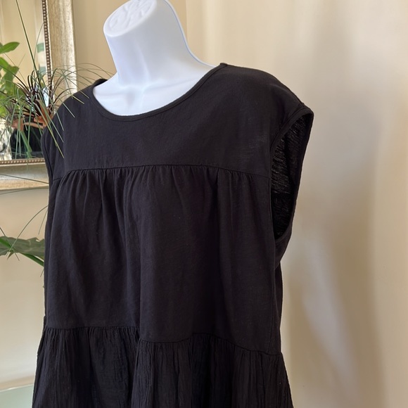 Velvet by Graham & Spencer Top - Picture 2 of 9